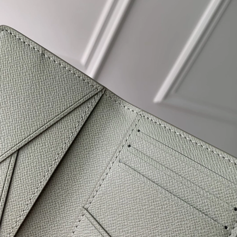 Functional LX Wallets 3285