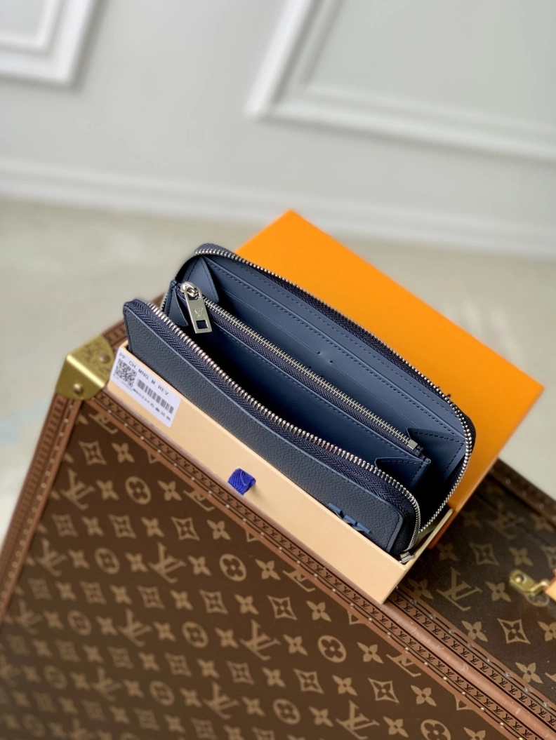 Refined LX Wallets 3296