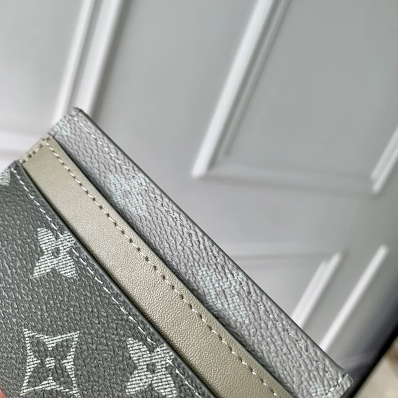 Efficient LX Wallets 3359
