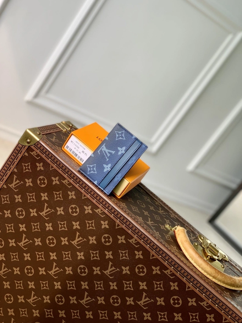 Classic LX Wallets 3295