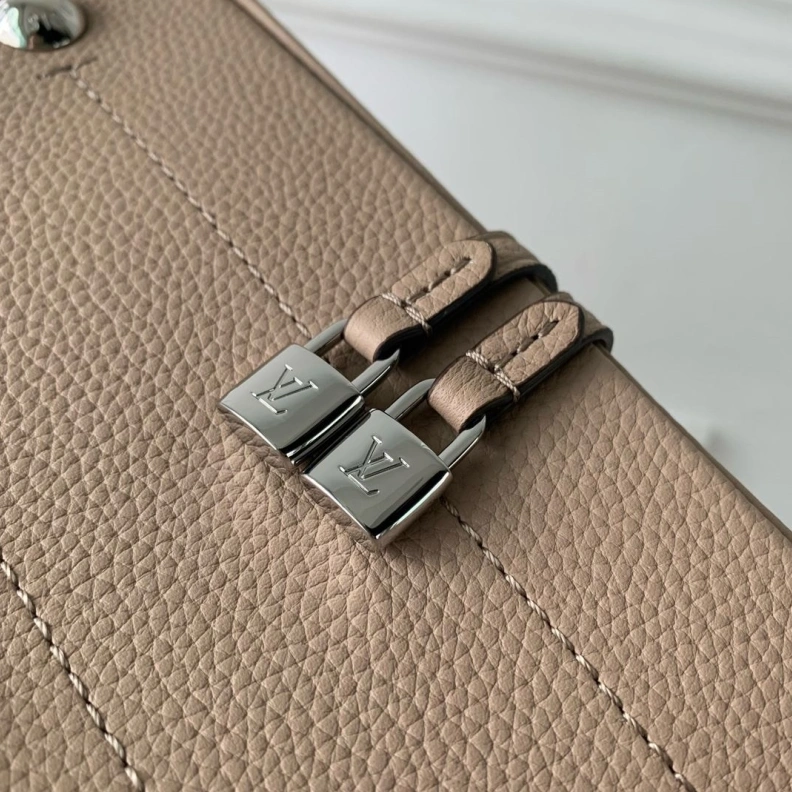 Reliable LX Top Handle Bags 3353