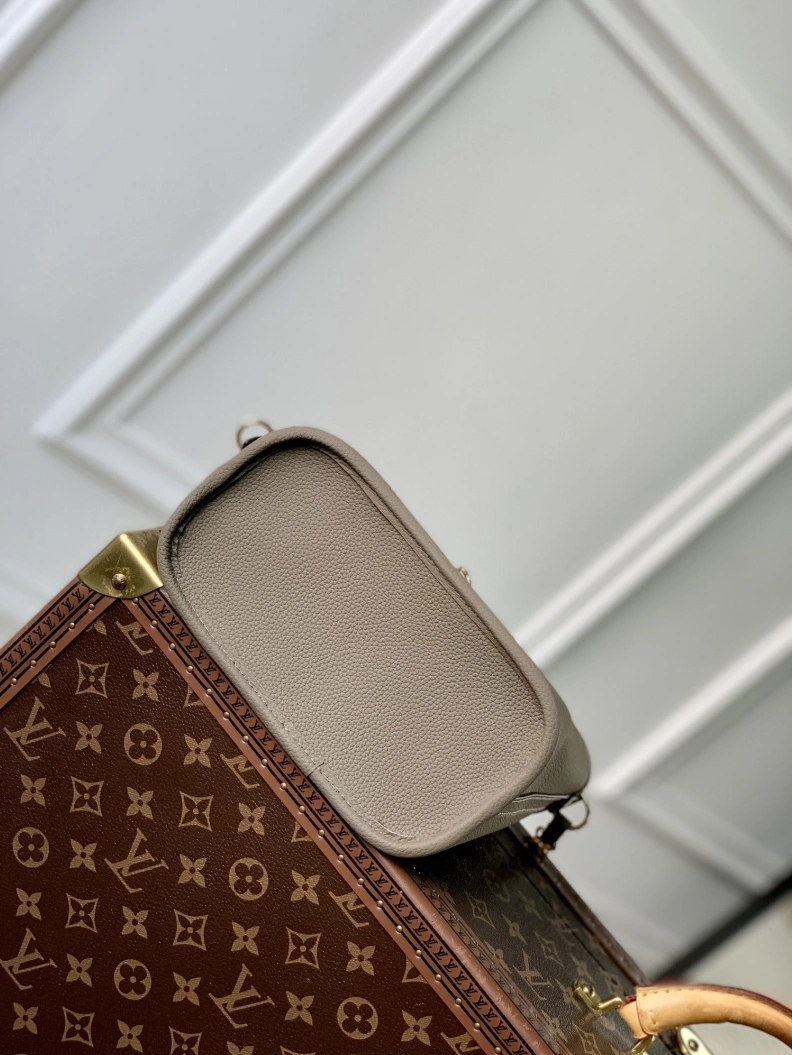 Lightweight LX Top Handle Bags 3330