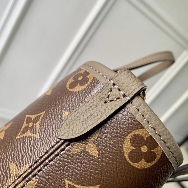 Lightweight LX Top Handle Bags 3330