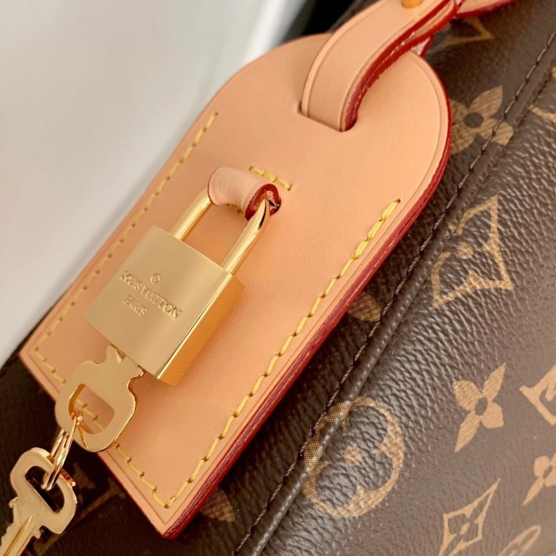 LX Top Handle Bags Bold 3340