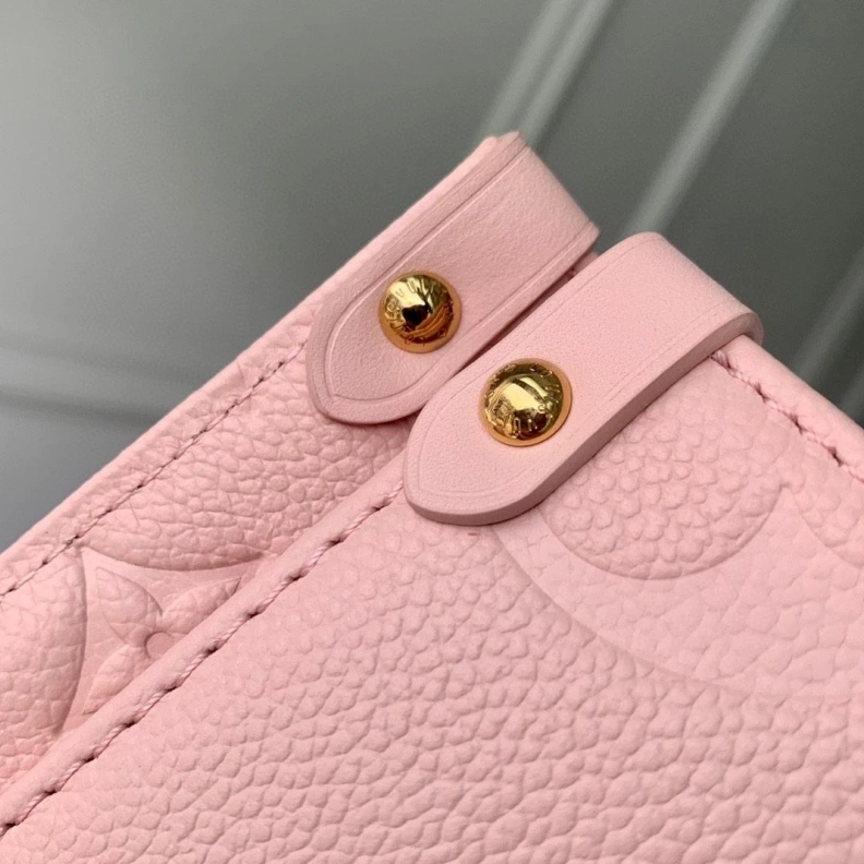 Comfortable LX Shopping Bags 3387