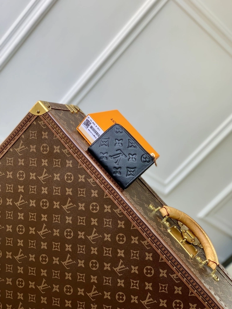 Lightweight LX Wallets 3287