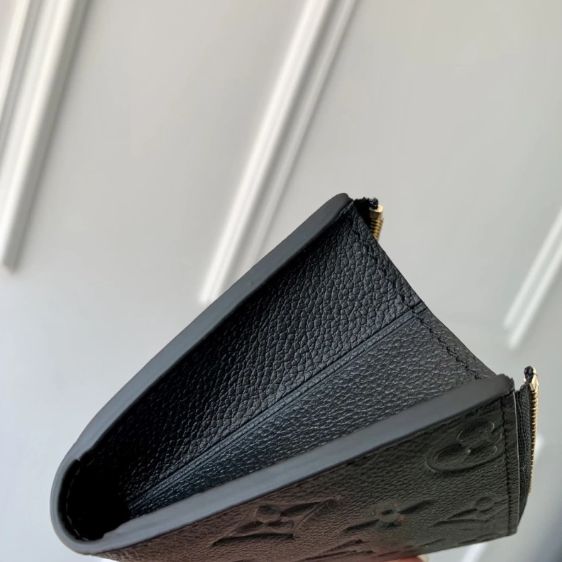 Lightweight LX Wallets 3287