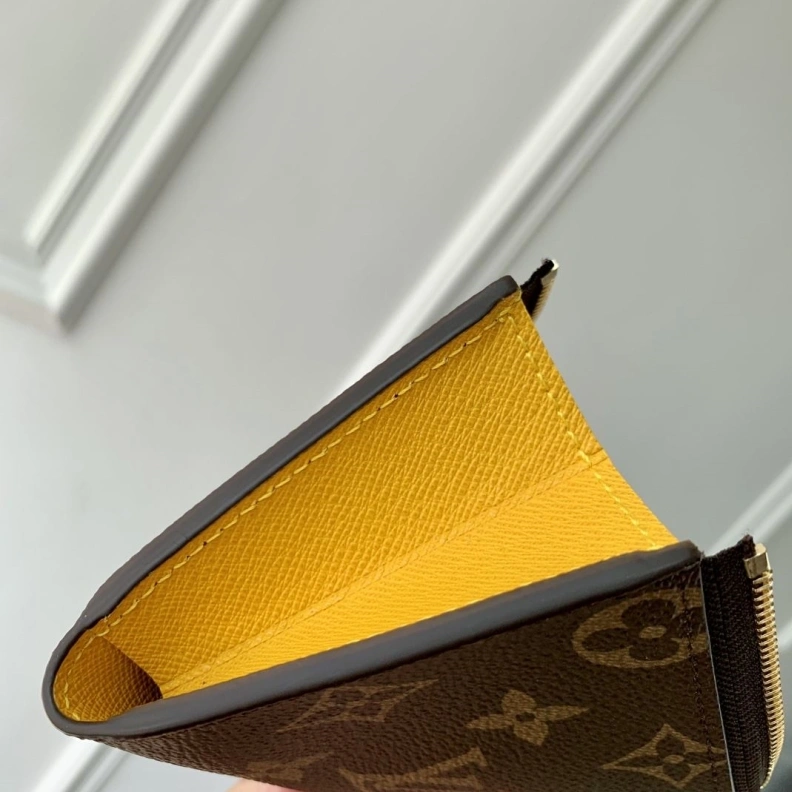 Bright LX Wallets 3301