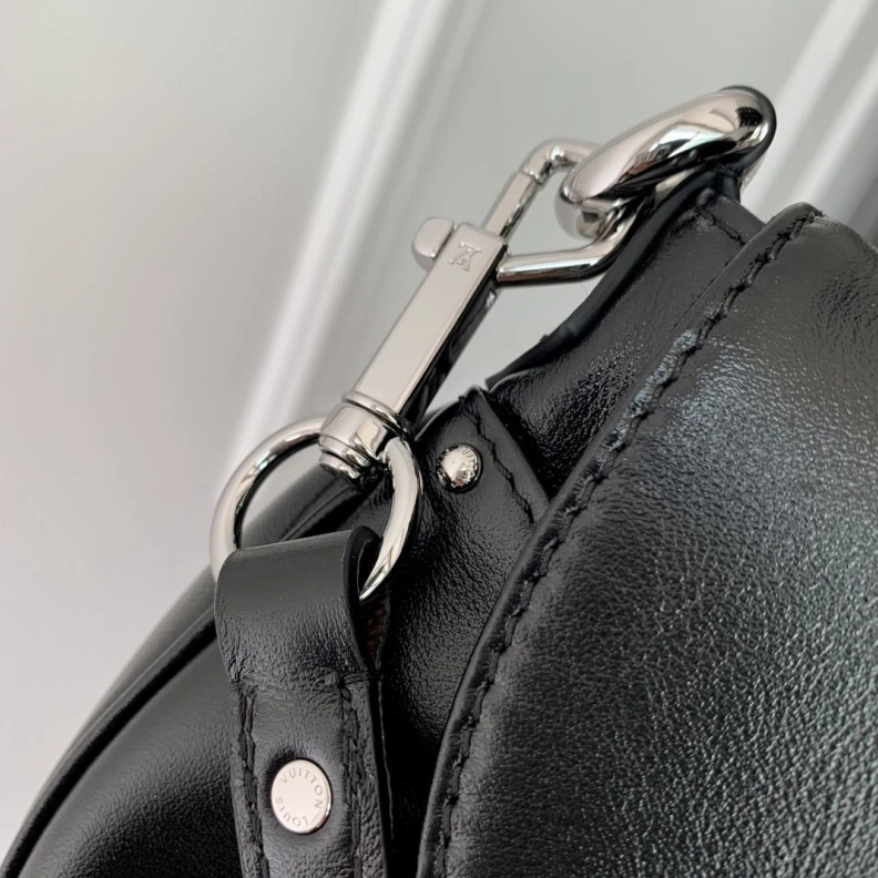 Comfortable LX Top Handle Bags 3337