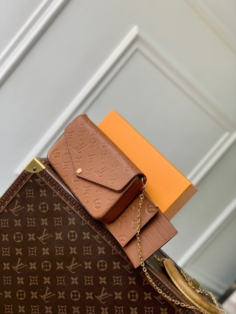 Lightweight LX Wallets 3273