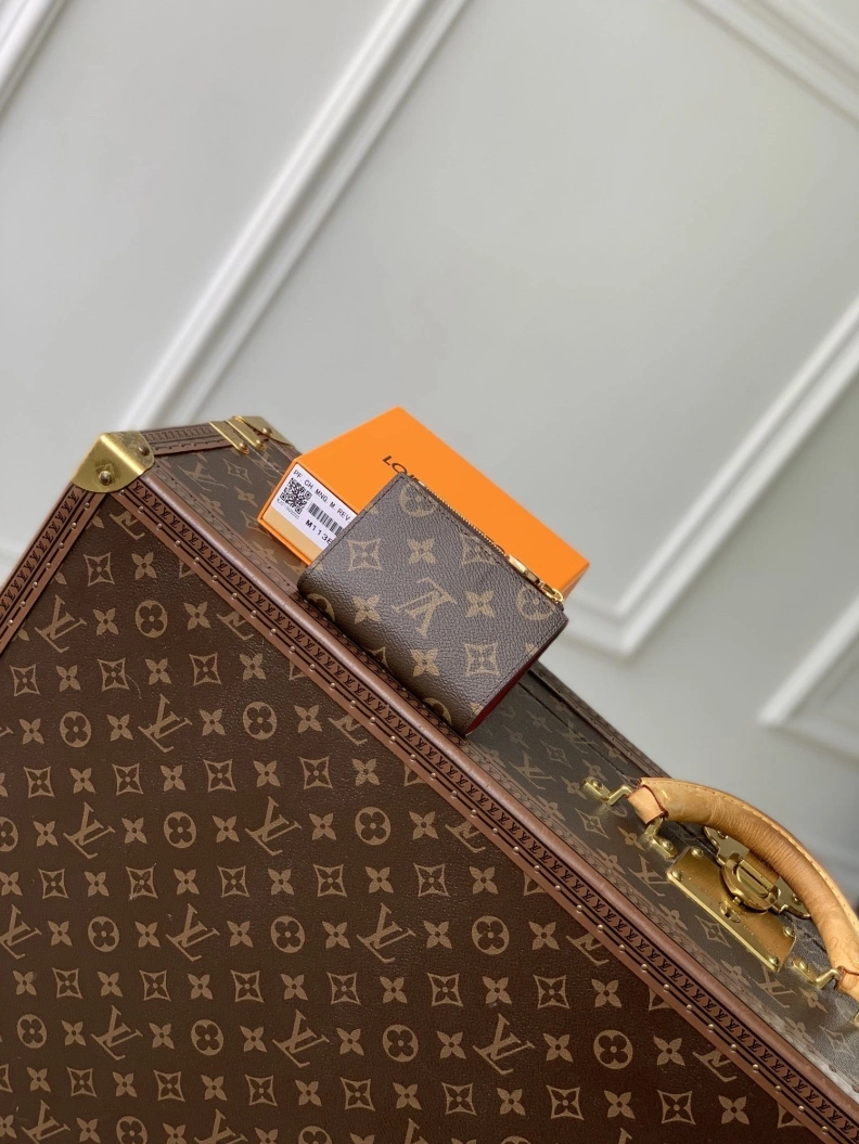 Timeless LX Clutch Bags 3448