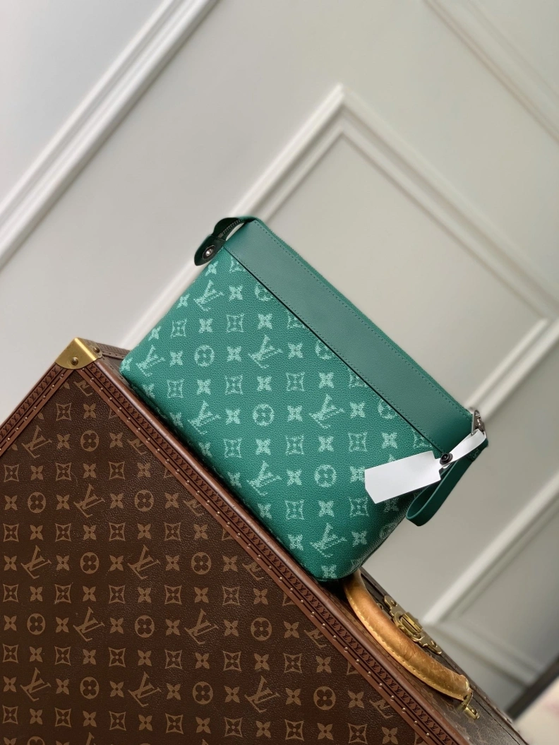 LX Clutch Bags Versatile 3451