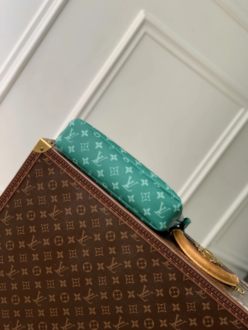 LX Clutch Bags Versatile 3451