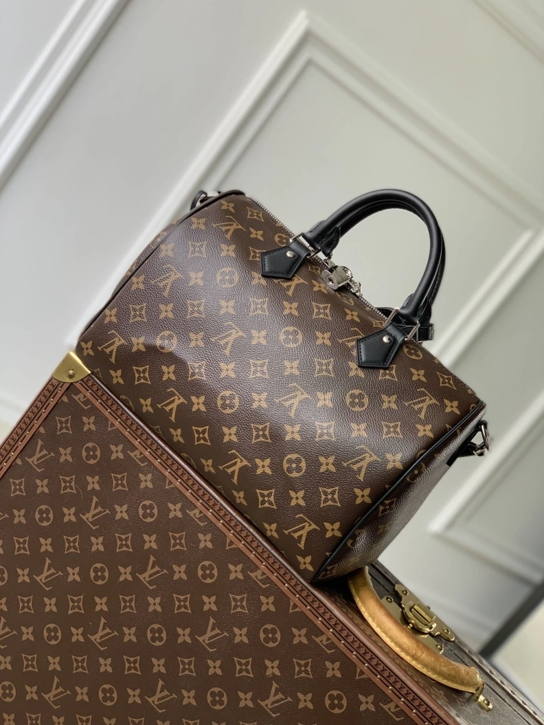 Versatile LX Speedy Bags 3351