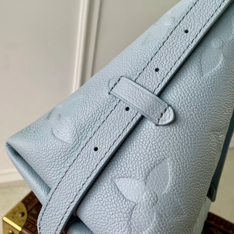 LX Top Handle Bags Bold 2571