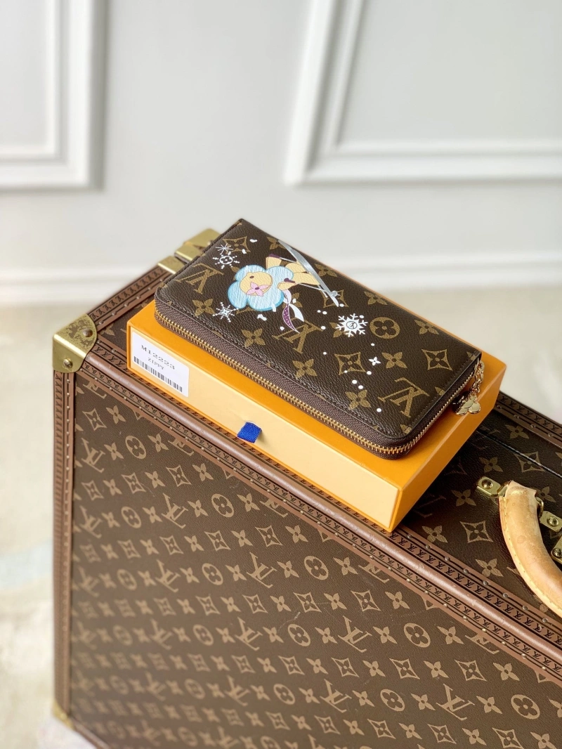 Trendsetting LX Wallets 2507