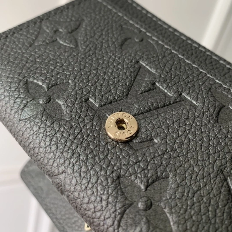 WellDesigned LX Wallets 2499
