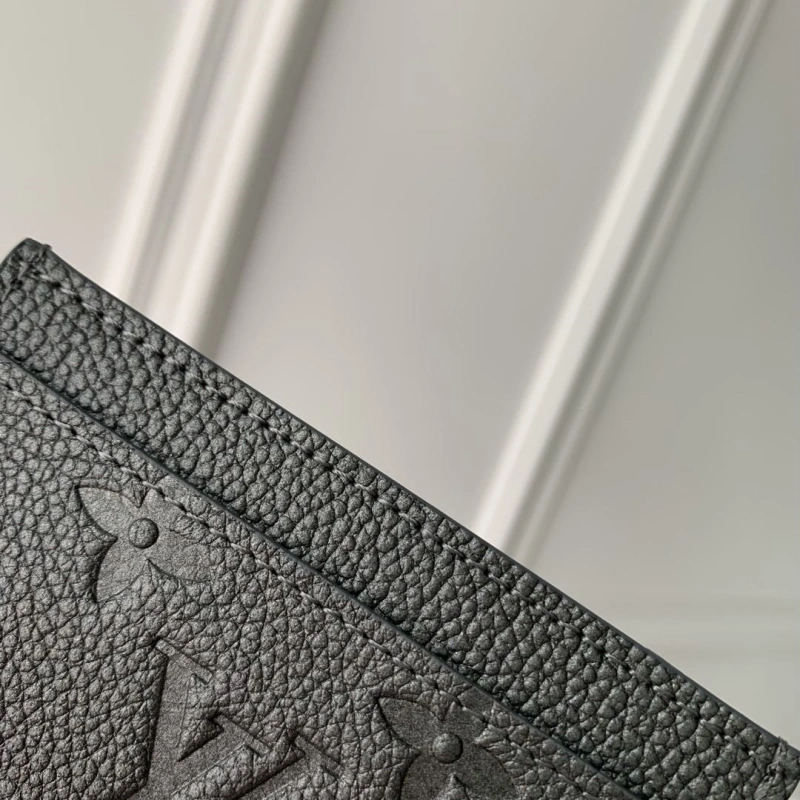 WellDesigned LX Wallets 2499