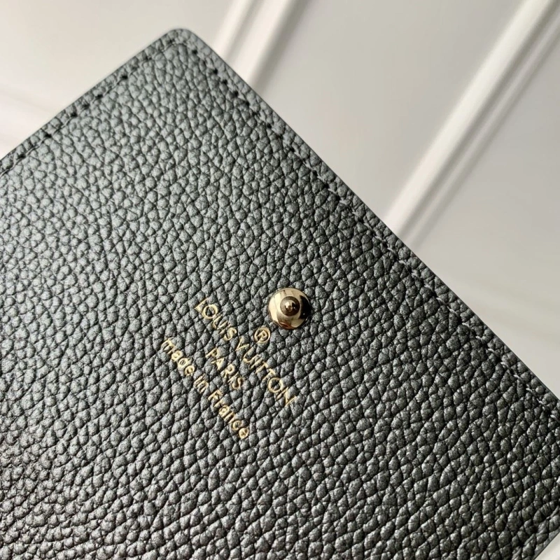 WellDesigned LX Wallets 2499