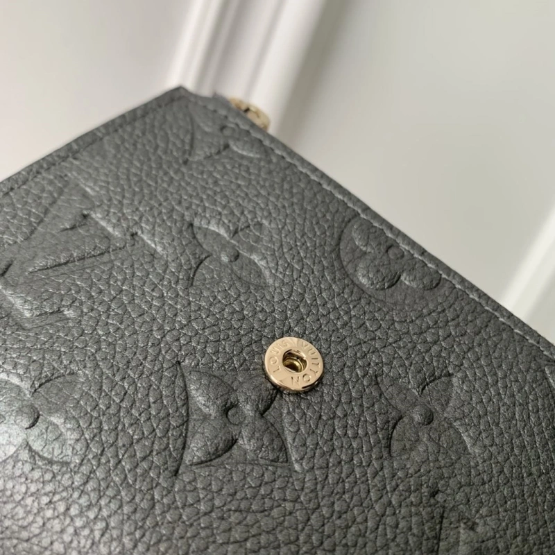 LX Wallets Comfortable 2493
