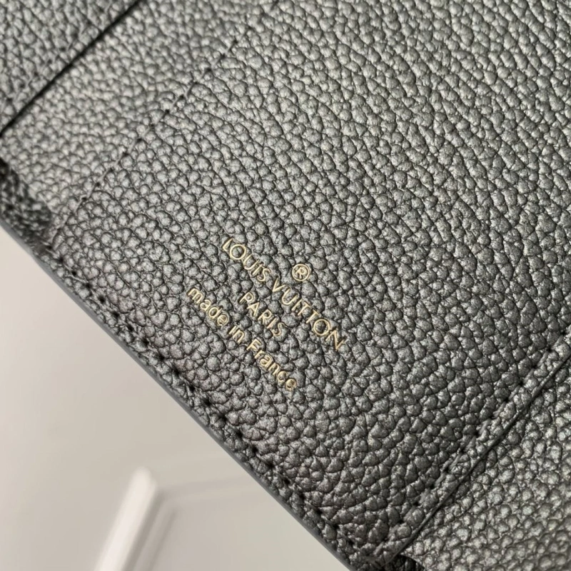 LX Wallets Comfortable 2493