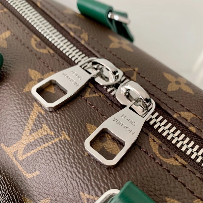 EyeCatching LX Travel Bags 2535