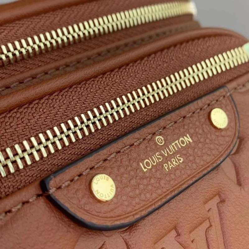Trendsetting LX Cosmetic Bags 2623