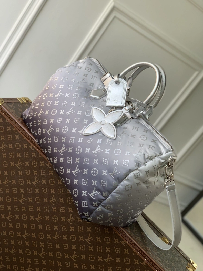 Versatile LX Travel Bags 1600