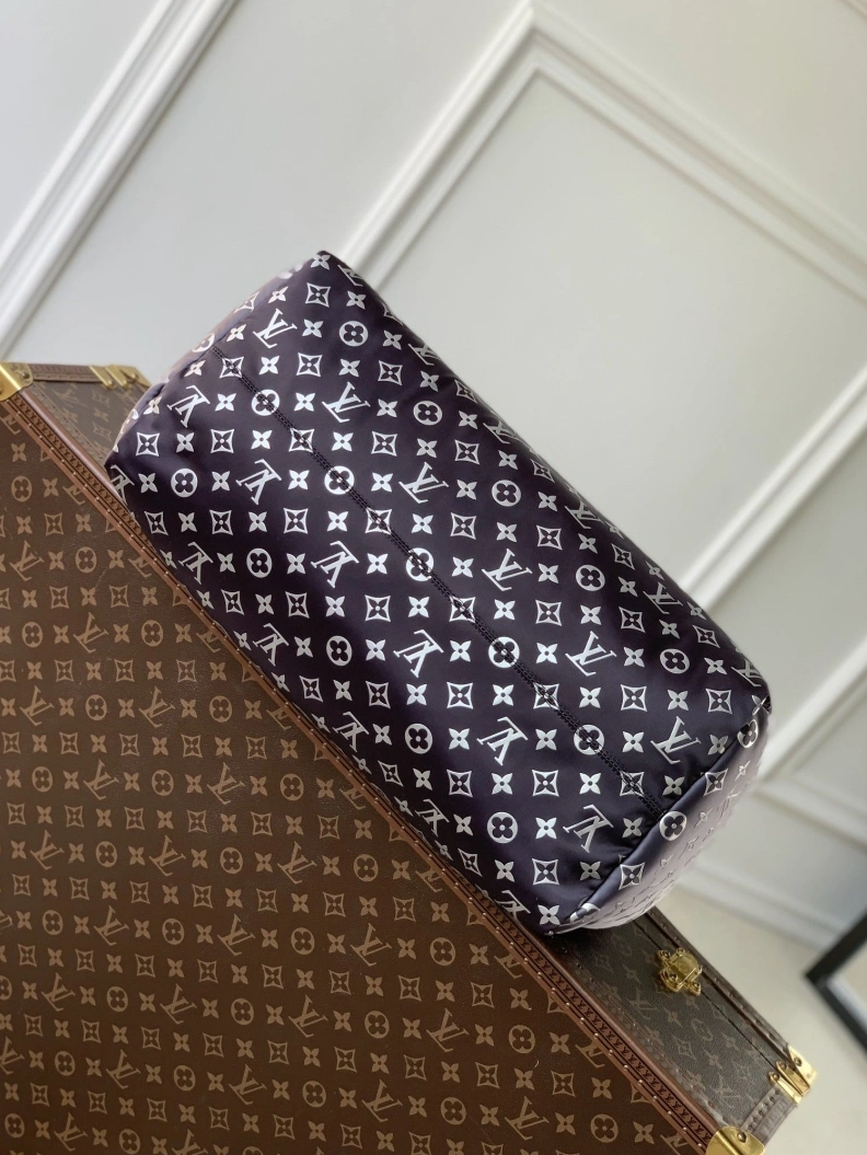 Versatile LX Travel Bags 1600