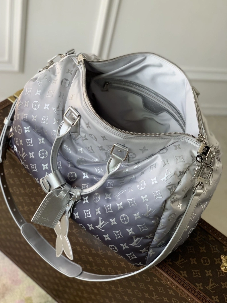 Versatile LX Travel Bags 1600