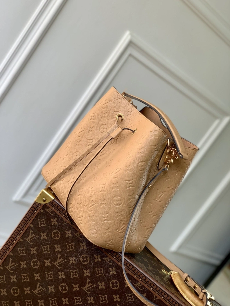 LX Bucket Bags AllSeason 1822