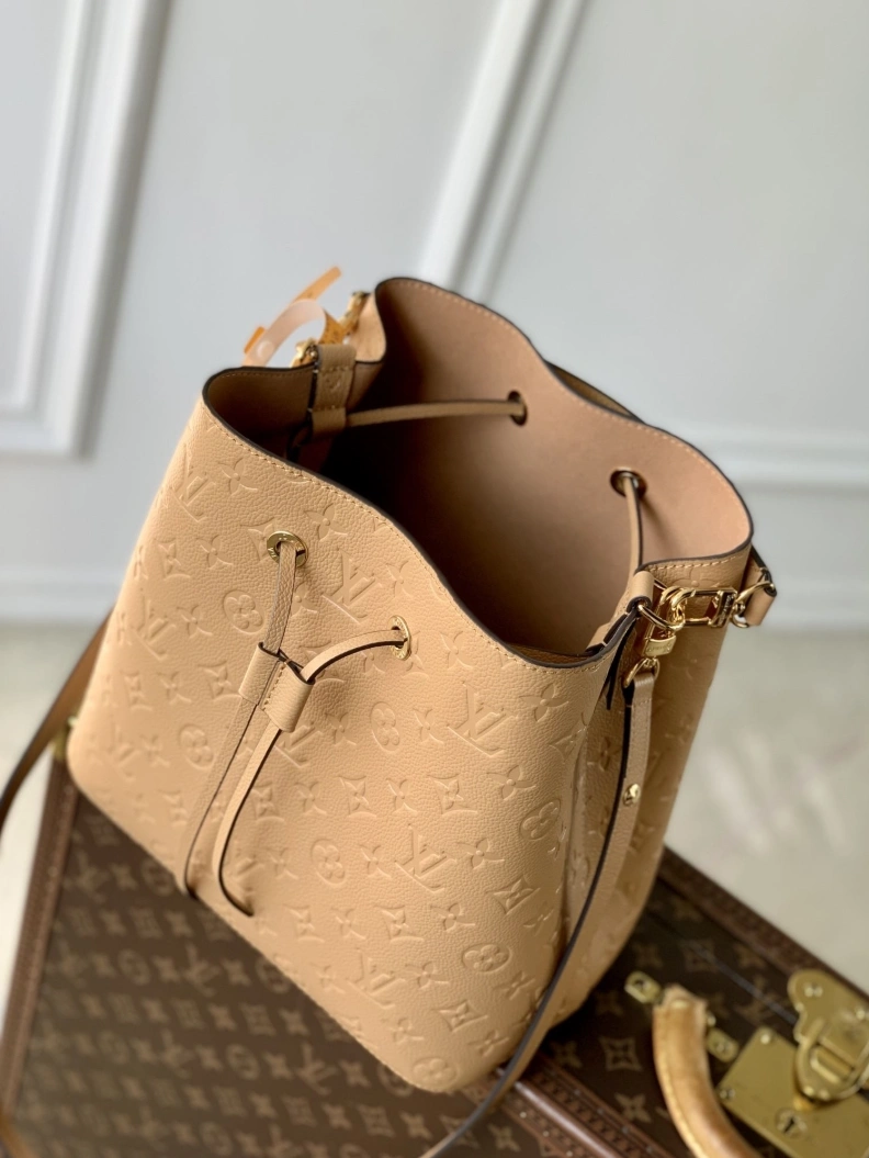 LX Bucket Bags AllSeason 1822