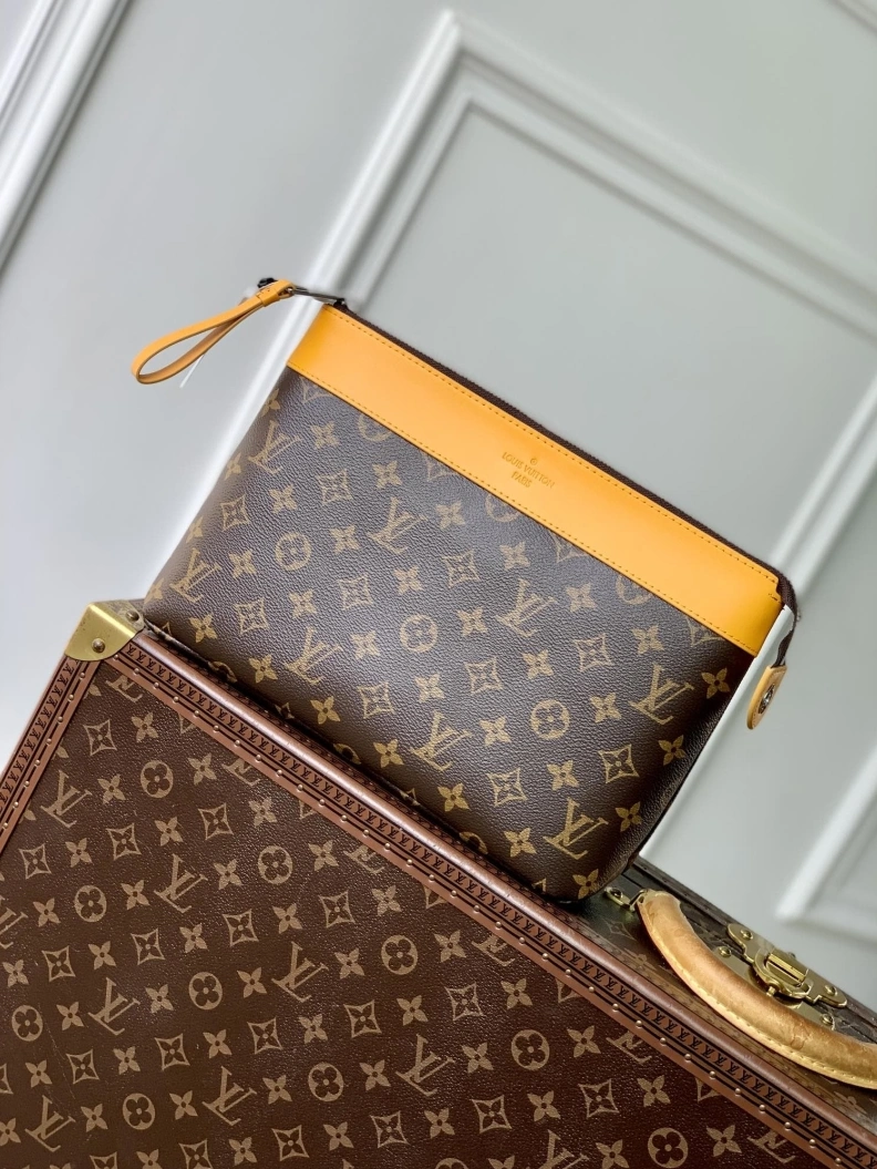 Classic LX Clutch Bags 1733