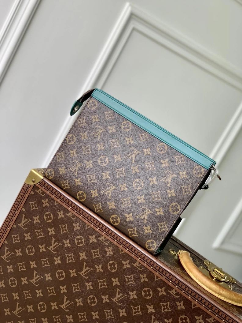 Bright LX Clutch Bags 1723