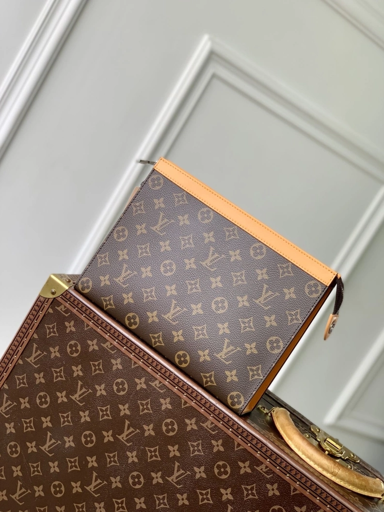 Bold LX Clutch Bags 1724