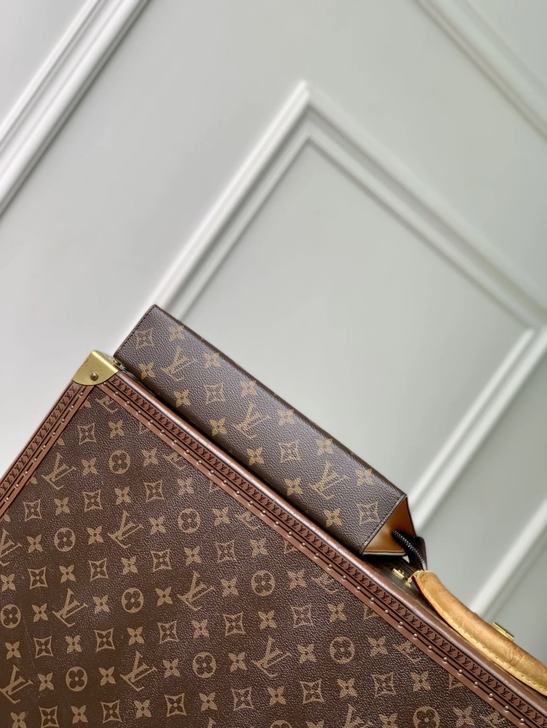 Bold LX Clutch Bags 1724
