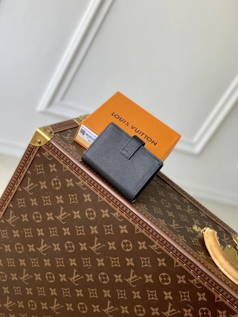 Affordable LX Wallets 1575