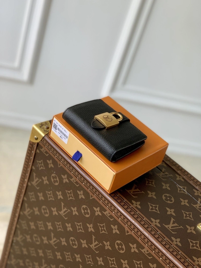 Affordable LX Wallets 1575