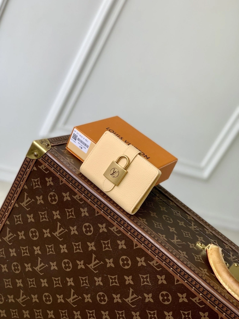 Compact LX Wallets 1590