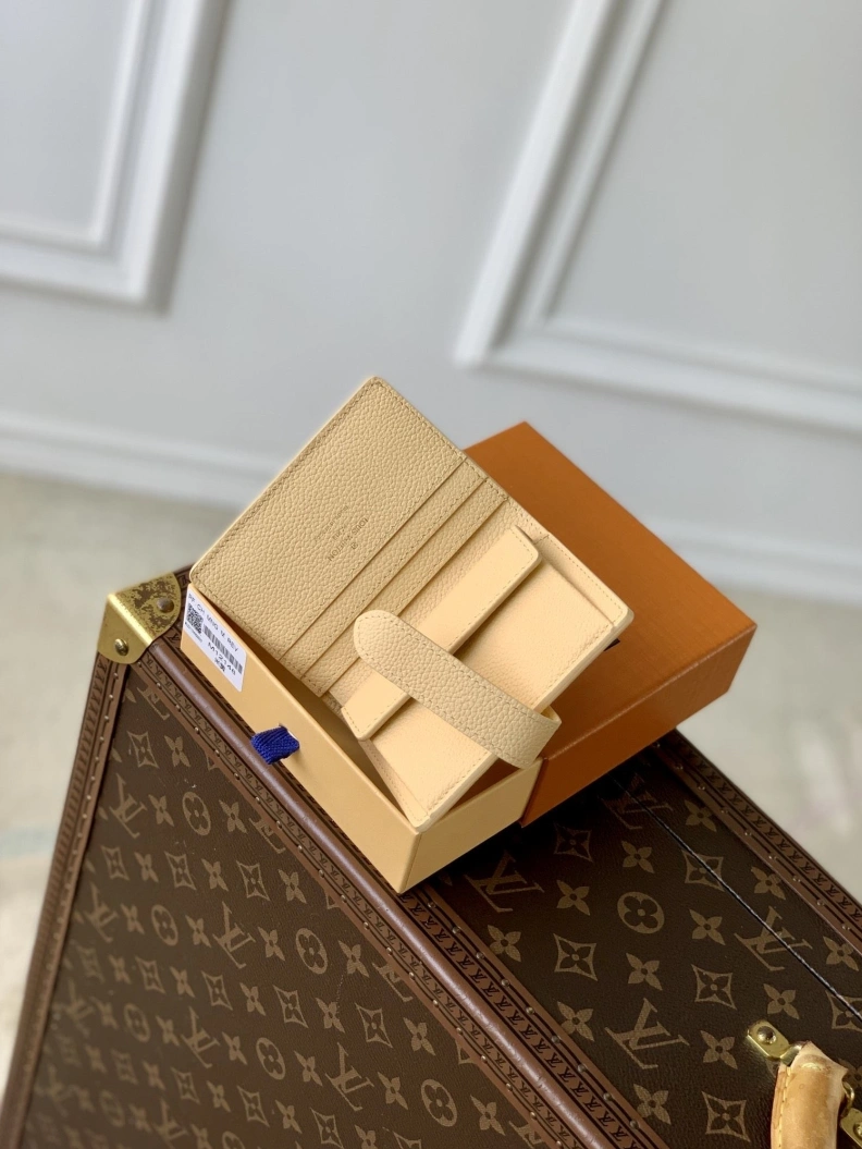Compact LX Wallets 1590