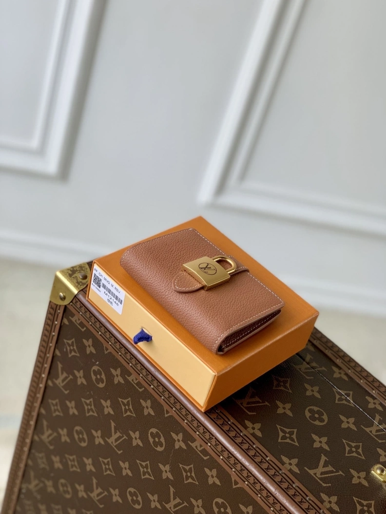LX Wallets Comfortable 1586