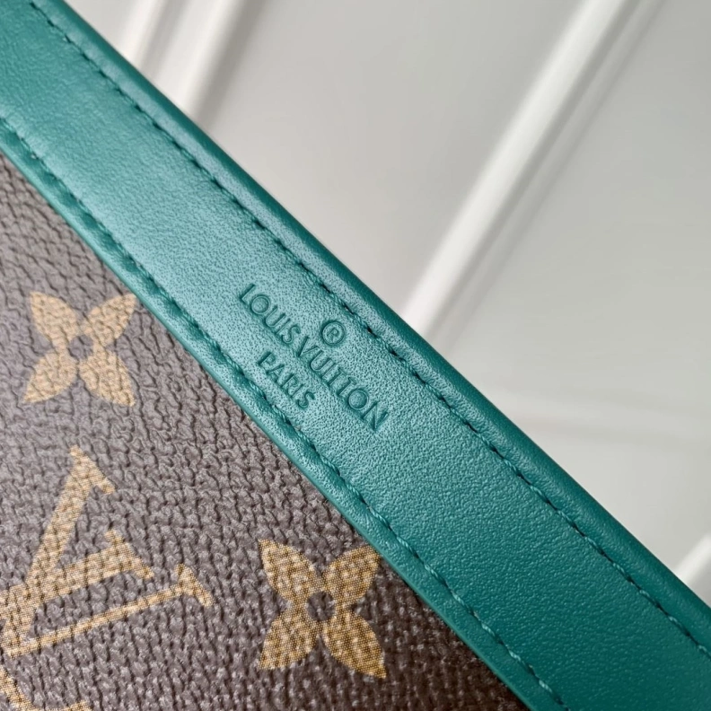 GoAnywhere LX Satchel Bags 1685
