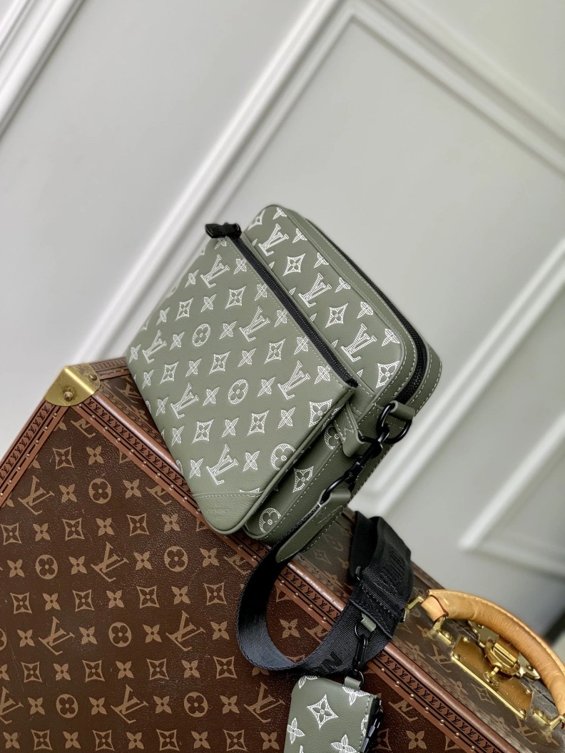 Sophisticated LX Satchel Bags 1680
