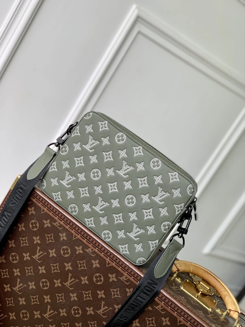 Sophisticated LX Satchel Bags 1680