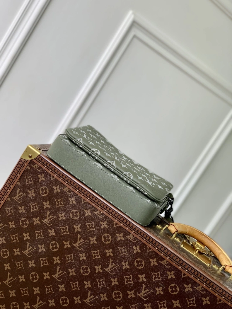 Sophisticated LX Satchel Bags 1680