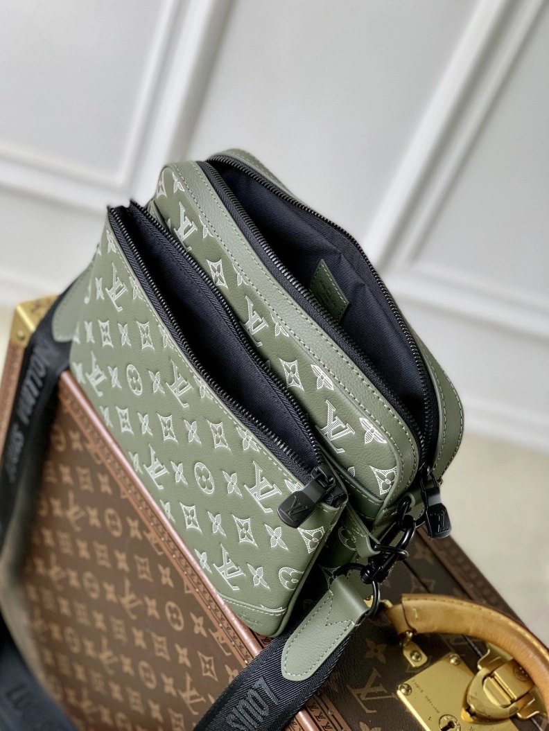 Sophisticated LX Satchel Bags 1680