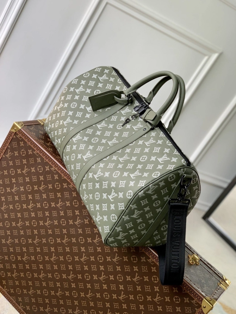 Minimalist LX Travel Bags 1596
