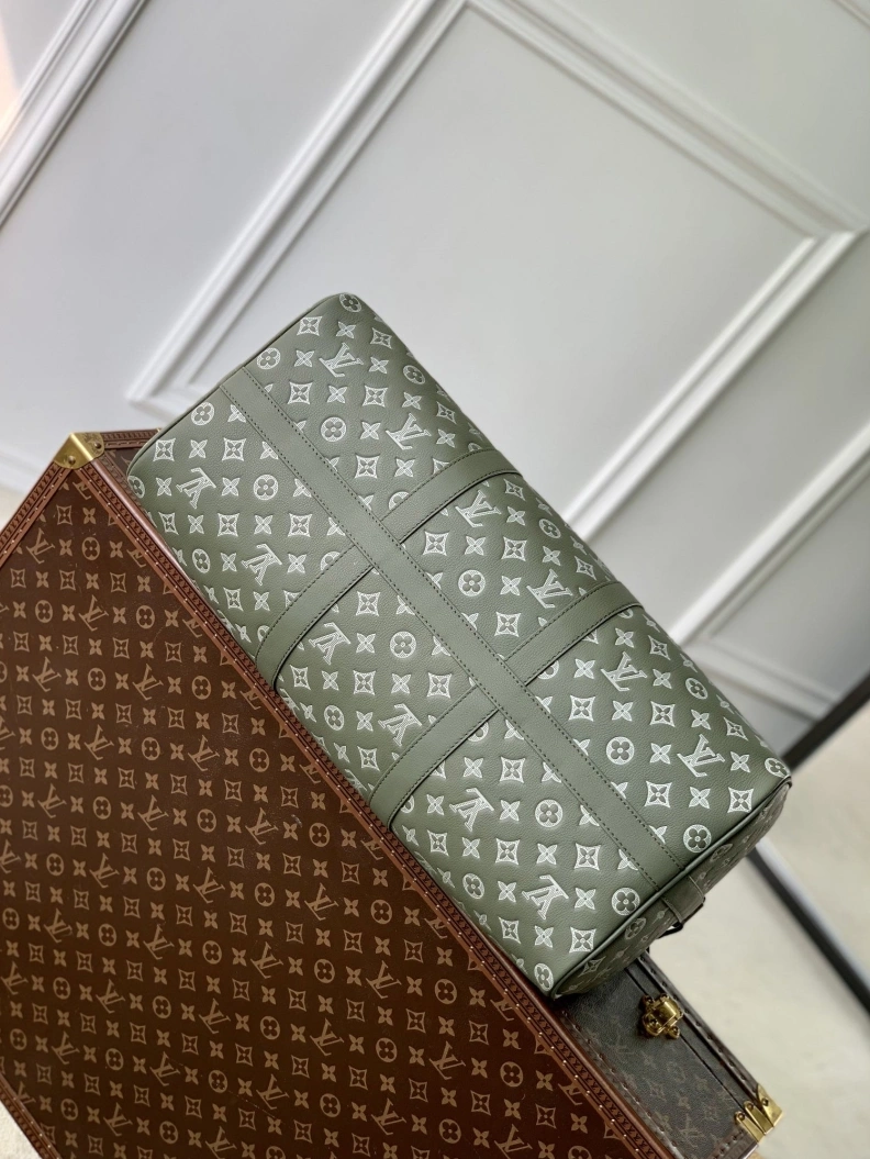 Minimalist LX Travel Bags 1596