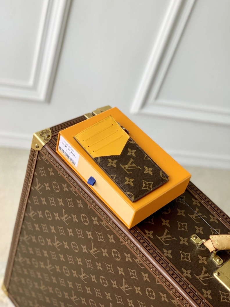 Cozy LX Wallets 1580