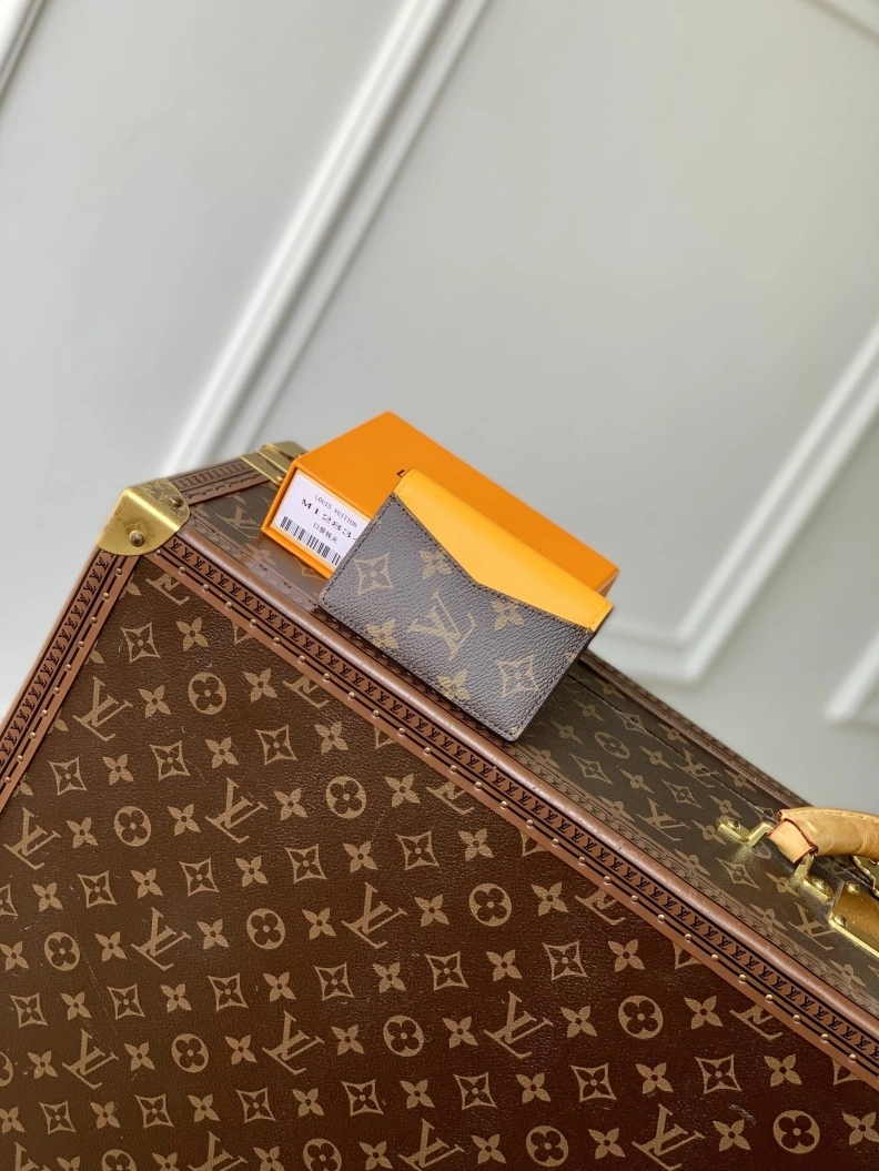 Efficient LX Wallets 1589